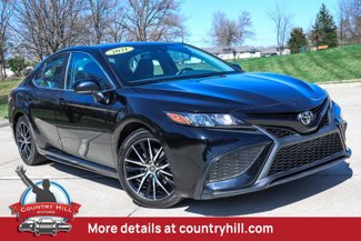 Used 2021 Toyota Camry SE image 1