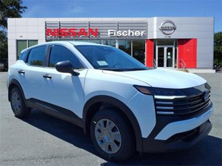 Used 2025 Nissan Kicks S image 1