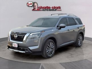 New 2025 Nissan Pathfinder SL w/ SL Premium Package image 1