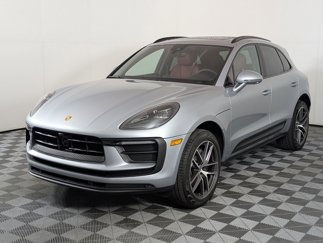 Used 2025 Porsche Macan image 1