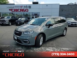 New 2025 Chrysler Pacifica Select image 1