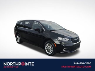 New 2026 Chrysler Pacifica Select image 1
