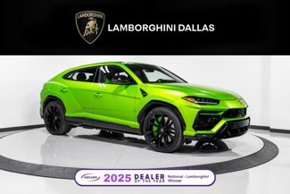 Used 2022 Lamborghini Urus image 1