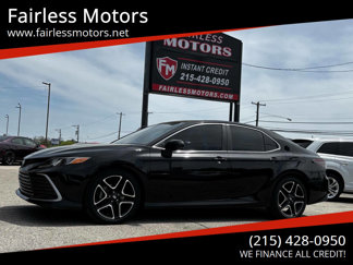 Used 2021 Toyota Camry LE image 1
