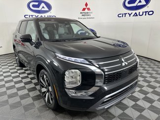 New 2025 Mitsubishi Outlander SE image 1