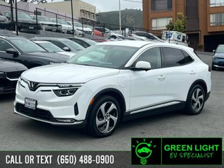 Used 2023 VinFast VF 8 Eco image 1