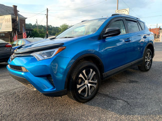 Used 2016 Toyota RAV4 LE image 1