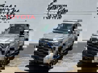 Used 2025 Toyota Tundra Limited image 1