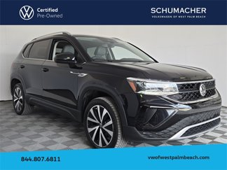 Certified 2022 Volkswagen Taos SE w/ IQ.Drive SE Package image 1