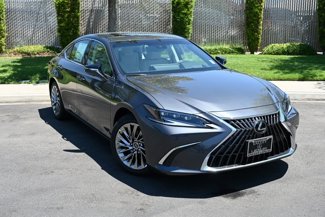 New 2025 Lexus ES 300h w/ Luxury Package image 1