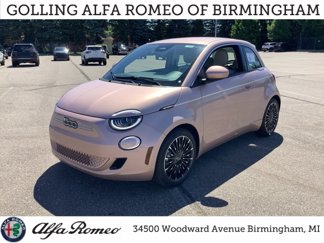 New 2025 FIAT 500 e image 1