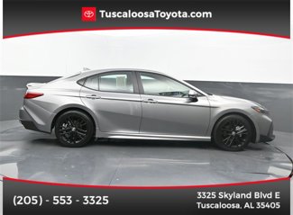 Used 2025 Toyota Camry SE w/ Convenience Package image 1