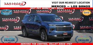 Used 2025 Chevrolet Traverse LT image 1