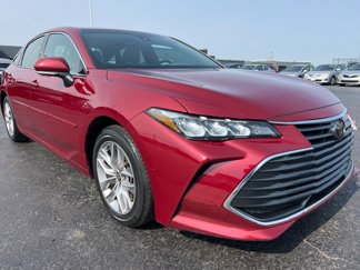 Used 2022 Toyota Avalon XLE image 1