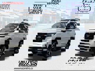 New 2025 Honda Pilot Touring image 1