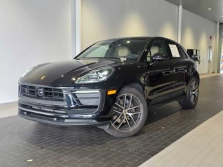 Used 2024 Porsche Macan image 1
