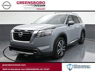 New 2025 Nissan Pathfinder Platinum image 1