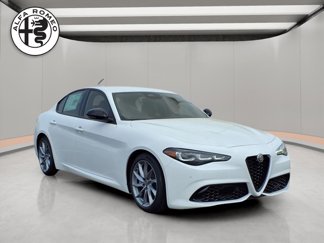 New 2025 Alfa Romeo Giulia image 1