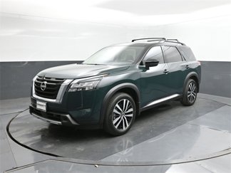 New 2025 Nissan Pathfinder Platinum image 1