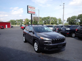 Used 2016 Jeep Cherokee Latitude w/ Cold Weather Group image 1