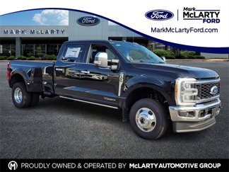 New 2025 Ford F350 Lariat image 1
