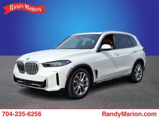 Used 2026 BMW X5 xDrive50e image 1
