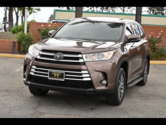 Used 2019 Toyota Highlander XLE image 1