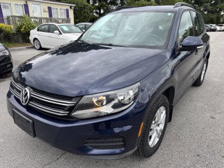 Used 2015 Volkswagen Tiguan S image 1