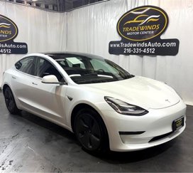 Used 2020 Tesla Model 3 image 1