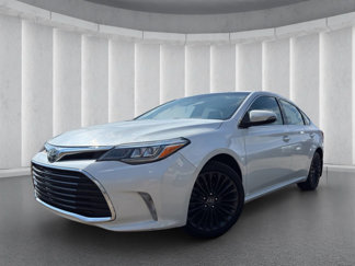 Used 2017 Toyota Avalon Touring image 1