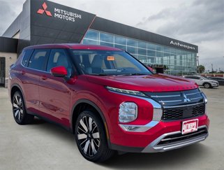 New 2025 Mitsubishi Outlander SE image 1