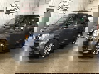 Used 2019 Dodge Grand Caravan SXT w/ Rear Park Assist Package image 1
