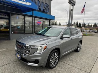 Used 2024 GMC Terrain Denali image 1