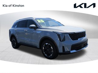 New 2025 Kia Sorento S image 1