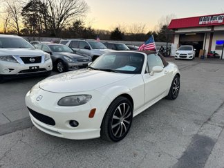Used 2008 MAZDA MX-5 Miata Grand Touring w/ Premium Pkg image 1