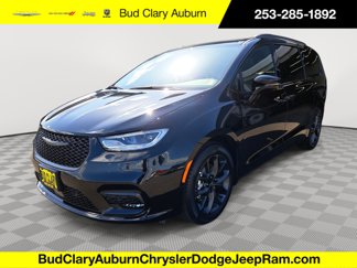 New 2025 Chrysler Pacifica Limited image 1