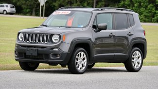 Used 2018 Jeep Renegade Latitude image 1