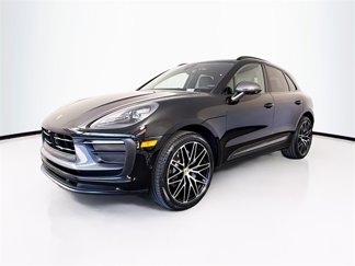 Used 2023 Porsche Macan Turbo image 1
