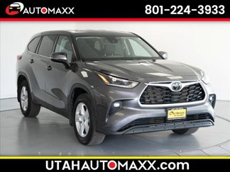 Used 2021 Toyota Highlander LE image 1
