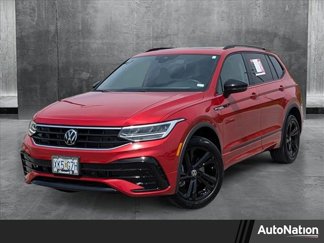Used 2024 Volkswagen Tiguan SE R-Line image 1