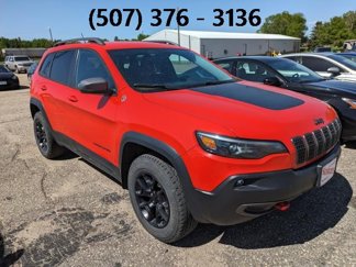 Used 2021 Jeep Cherokee Trailhawk image 1
