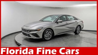 Used 2024 Hyundai Elantra SEL image 1