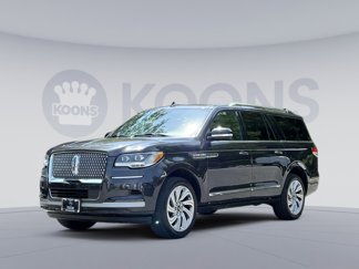 Used 2024 Lincoln Navigator L Reserve image 1