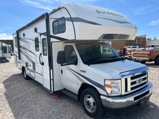 Used 2022 Ford E-450 and Econoline 450 Super Duty w/ Motorhome Prep Package image 1