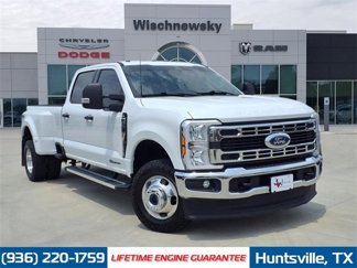 Used 2024 Ford F350 XLT image 1