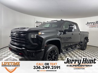 Used 2025 Chevrolet Silverado 2500 LT w/ Trail Boss Package image 1