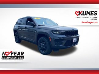 New 2025 Jeep Grand Cherokee Altitude image 1