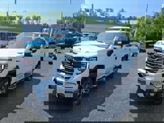 New 2026 GMC Sierra 1500 SLT image 1