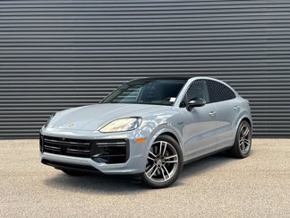 Certified 2024 Porsche Cayenne Turbo image 1