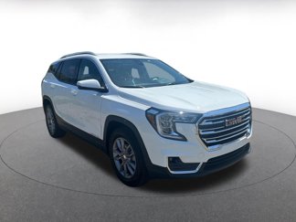 Used 2024 GMC Terrain SLT image 1